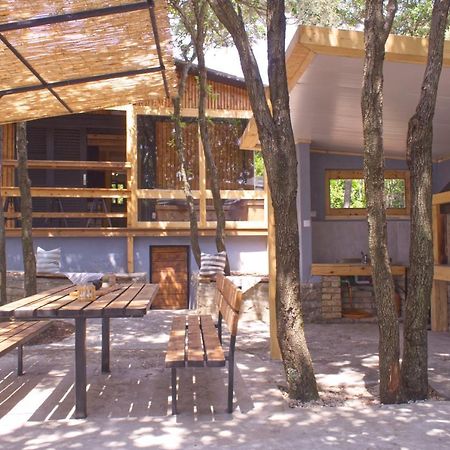 Soul Retreat Beach House Peruški エクステリア 写真